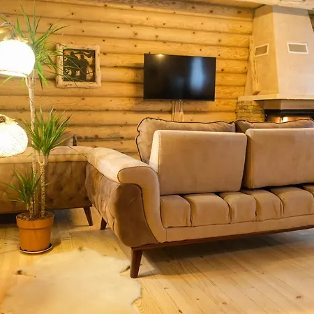 Lodge Drvena Kuca Ruza *