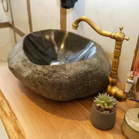 Lodge Drvena Kuca Ruza *