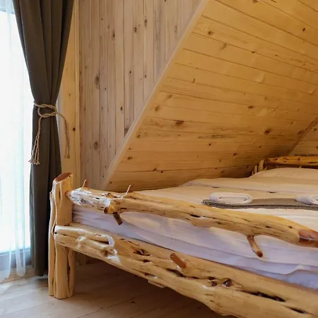 Lodge Drvena Kuca Ruza *