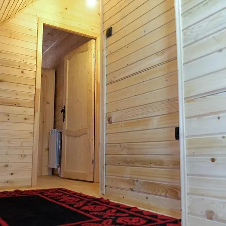 Lodge Drvena Kuca Ruza *