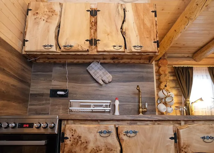 Chata Drvena Kuca Ruza Kopaonik