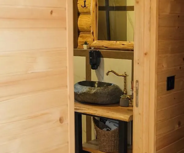 Chata Drvena Kuca Ruza *