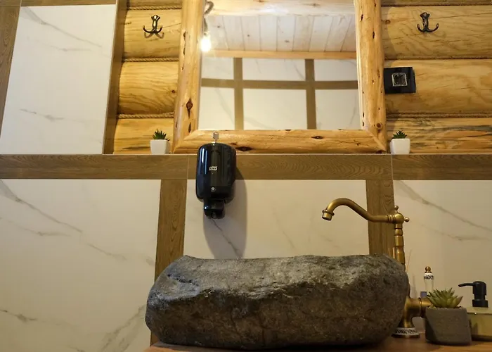 Chata Drvena Kuca Ruza *