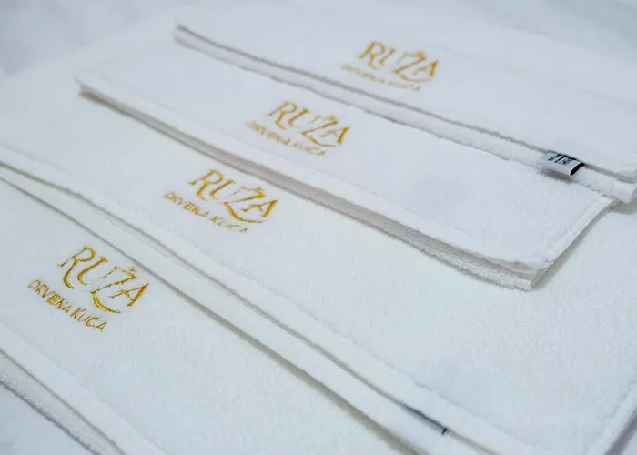 Chata Drvena Kuca Ruza *